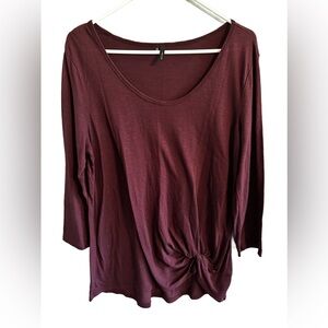 Maurice’s long sleeve shirt with a twist tie in the front women’s size XL